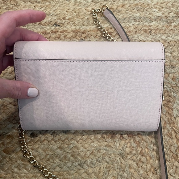 TORY BURCH *USED ONCE* Emerson Chain wallet crossbody in pink & gold hardware - Picture 9 of 12